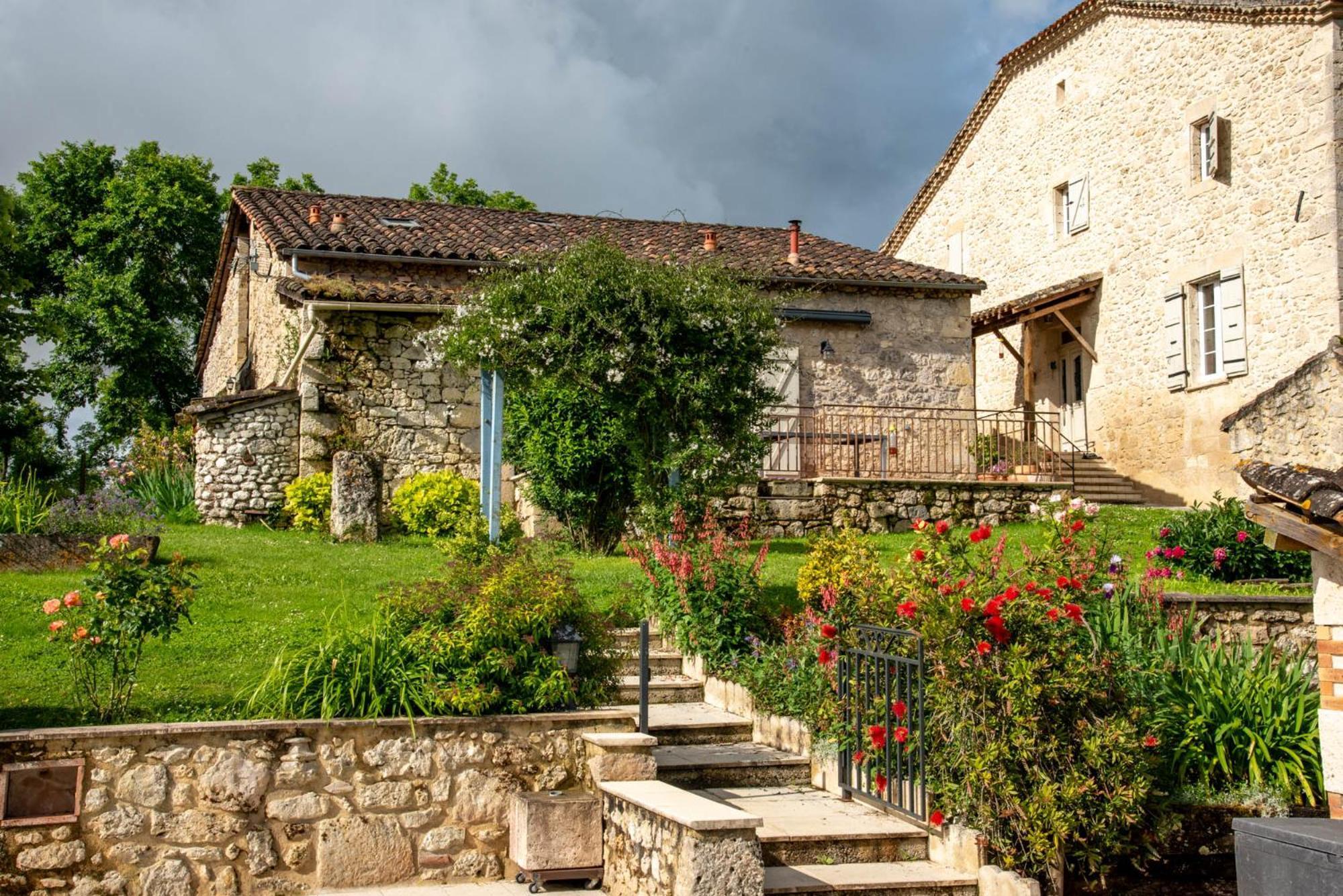 La Maison De Yuka Plieux Eksteriør bilde
